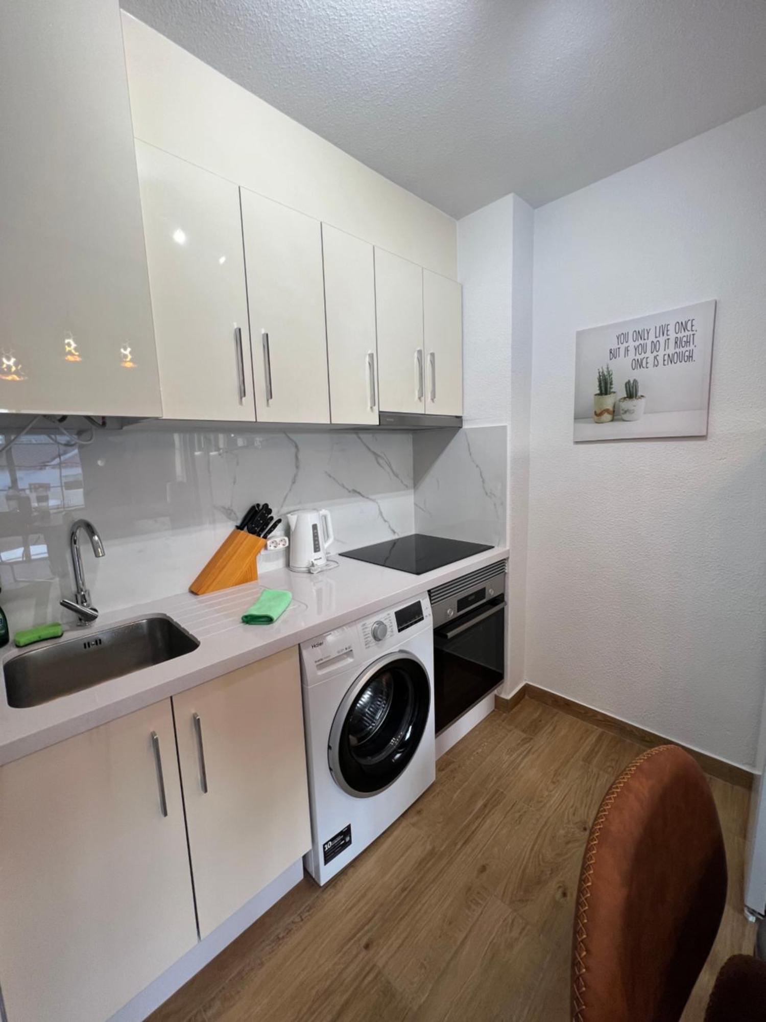 Garden City Apartment Privado Playa Fanabe Luaran gambar