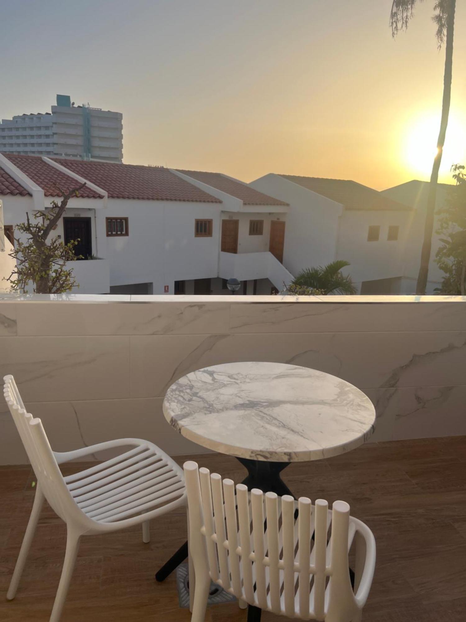 Garden City Apartment Privado Playa Fanabe Luaran gambar